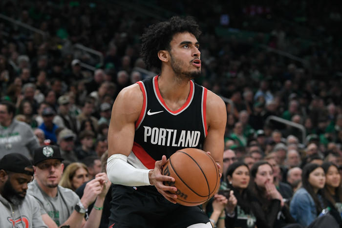 blazers to re-sign forward to two-way contract