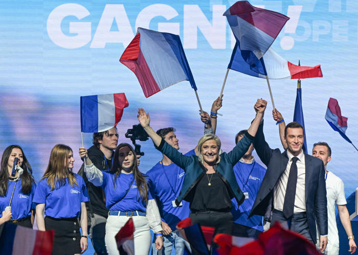 tartós politikai válság várhat franciaországra macron kudarca és a jobboldal nagy győzelme után