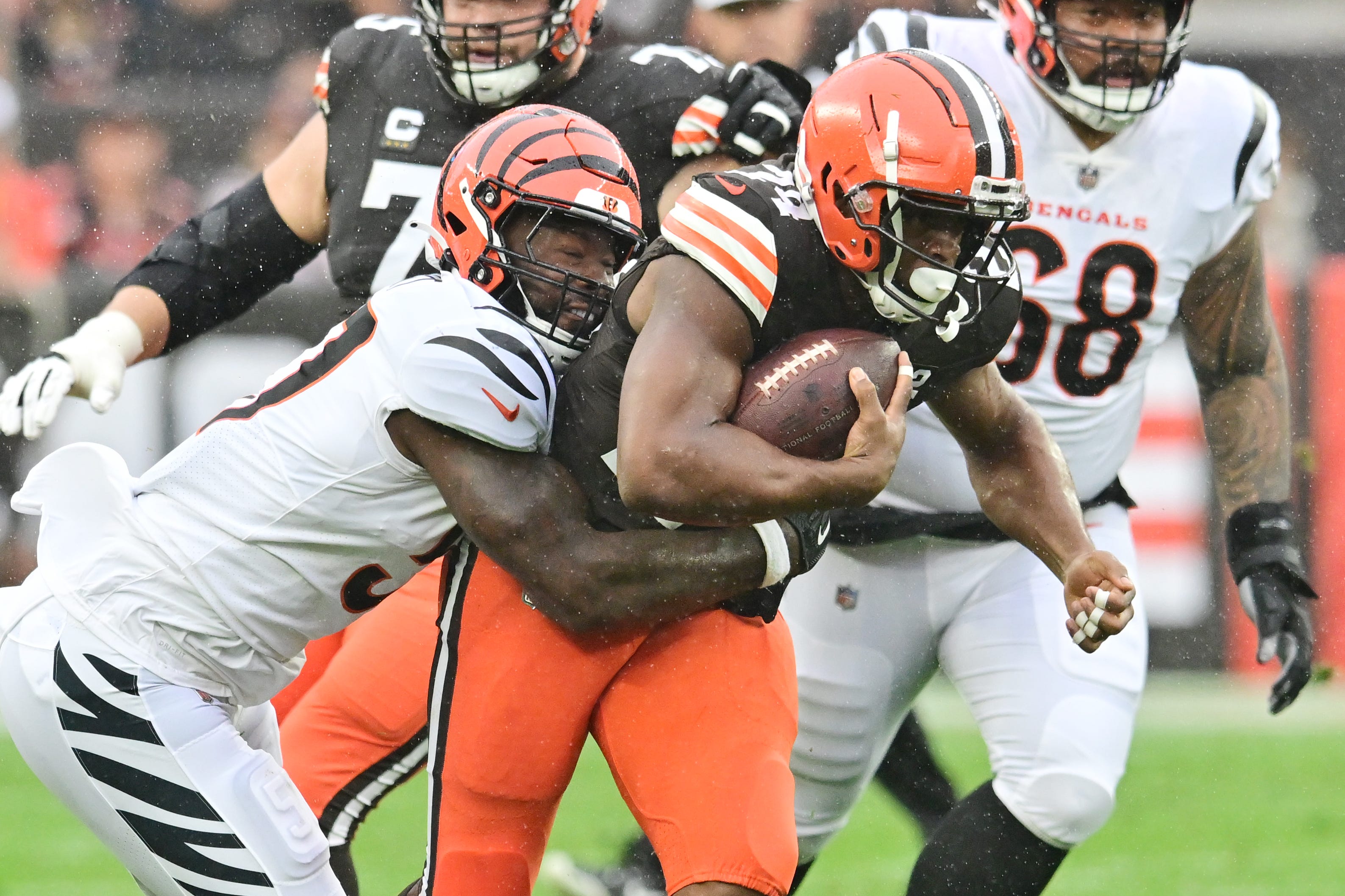 Browns RB Nick Chubb Documenting Journey From Knee Injury Recovery