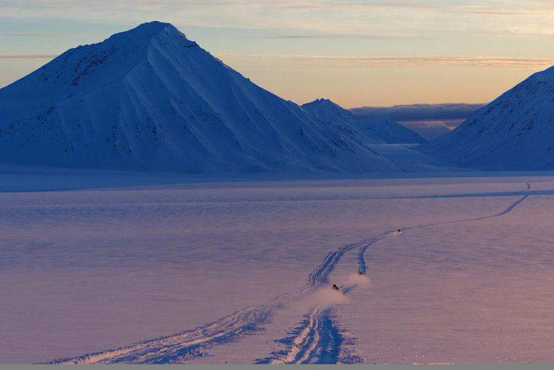 norway limits sale of private property in svalbard