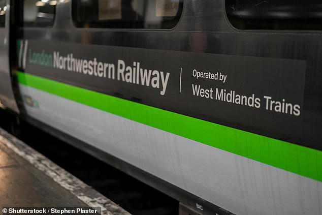 plans for new train service between london and manchester are unveiled