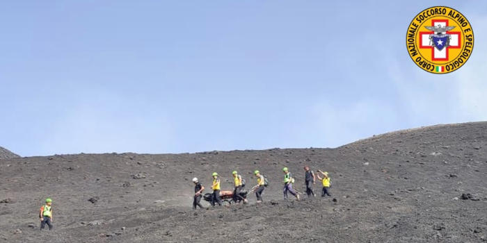 etna, turista soccorso nella zona sommitale del vulcano