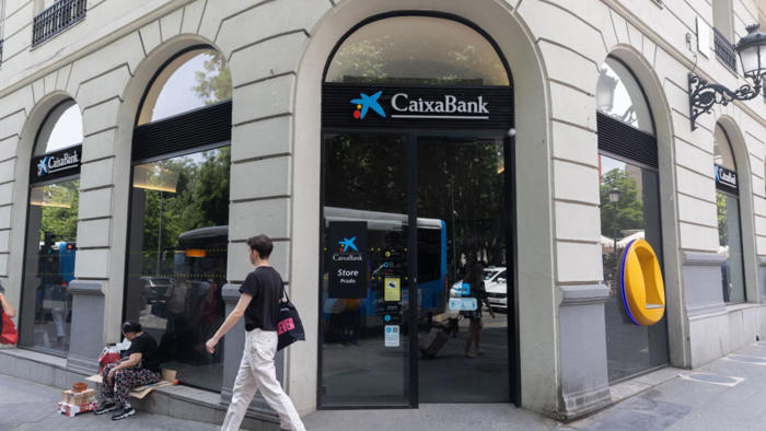 caixabank reporta problemas en su banca 'online' que impiden a los clientes operar