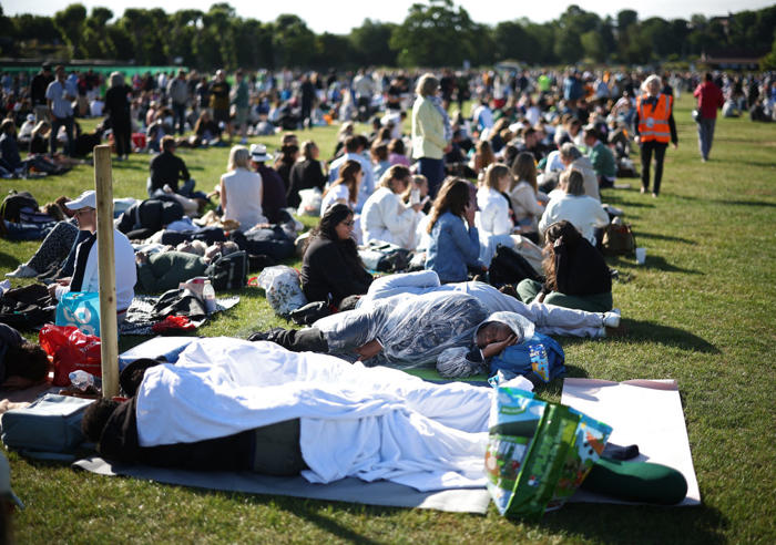 how to, how to get a last minute ticket for wimbledon: the queue, hospitality tickets and prices