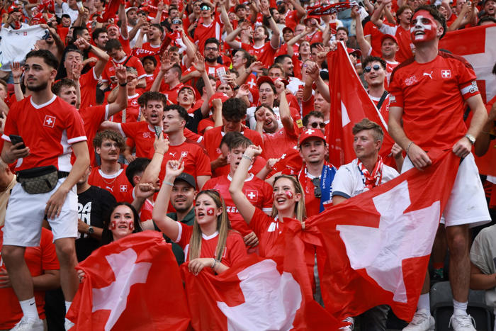 so kommen schweizer fans zu tickets für den em-viertelfinal gegen england