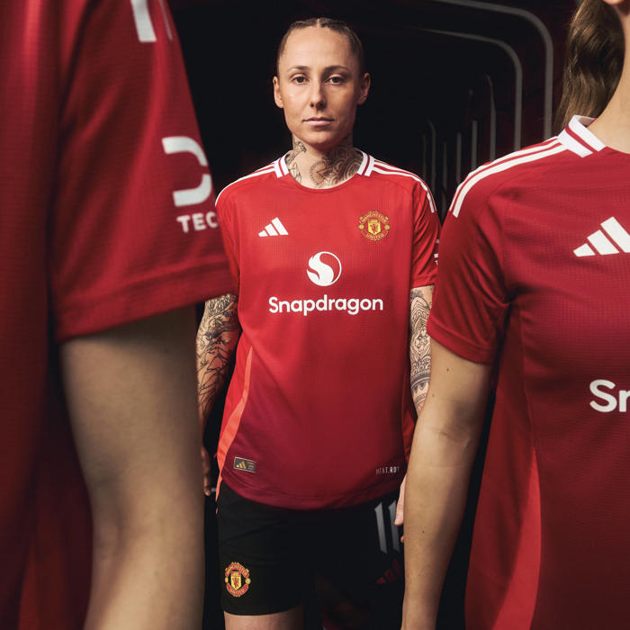 photos: manchester united unveil new home kit for 2024/25 season