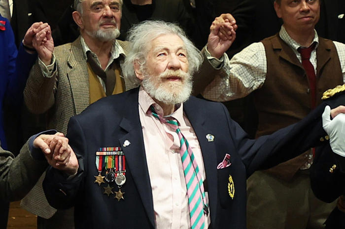 sir ian mckellen, 85, gives devastating update after falling from stage