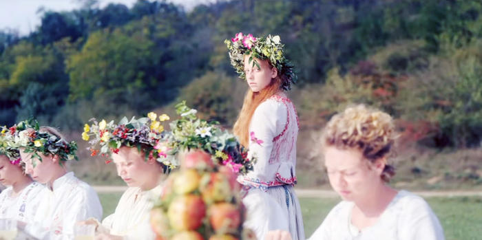 florence pugh was serving midsommar during a q&a session at glastonbury 2024 — see photo