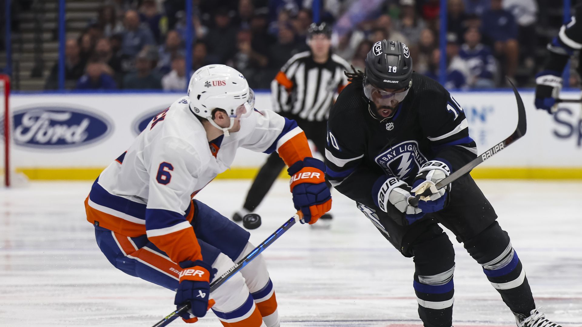 NHL Free Agency: Islanders Sign Anthony Duclair For 4 Years, Re-sign ...