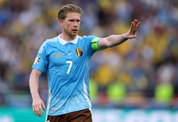 euro 2024: kevin de bruyne hits out at journalist's 'stupid' question as war of words breaks out