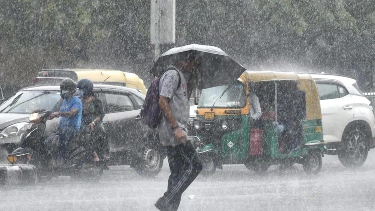 delhi likely to see heavy rain with thunderstorm today, alert sounded