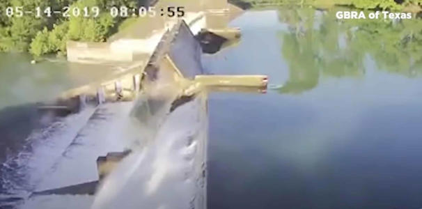 Dramatic Footage Captured the Moment a Texas Dam Buckles and Collapses<br><br>