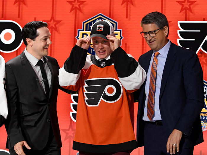 flyers sign 2023 no. 7 overall pick to entry-level contract