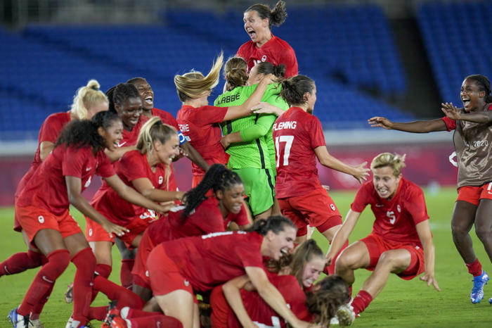 canadian women's olympic soccer team loaded with veterans who won gold in tokyo