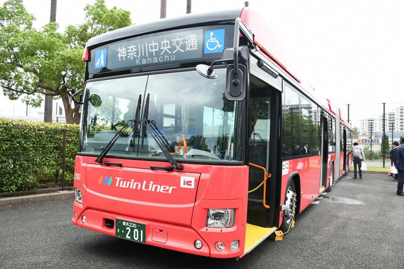 横浜で連節バスが初運行！ 神奈川中央交通、定員1.5倍で脱炭素化にも