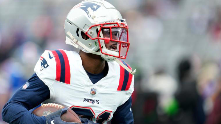 projecting which patriots wrs will make the final roster out of training camp
