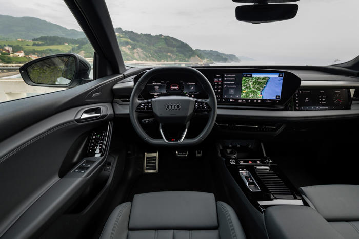 android, 2025 audi q6 e-tron review