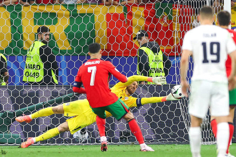portugal beat slovenia on penalties to reach euro 2024 quarter-finals