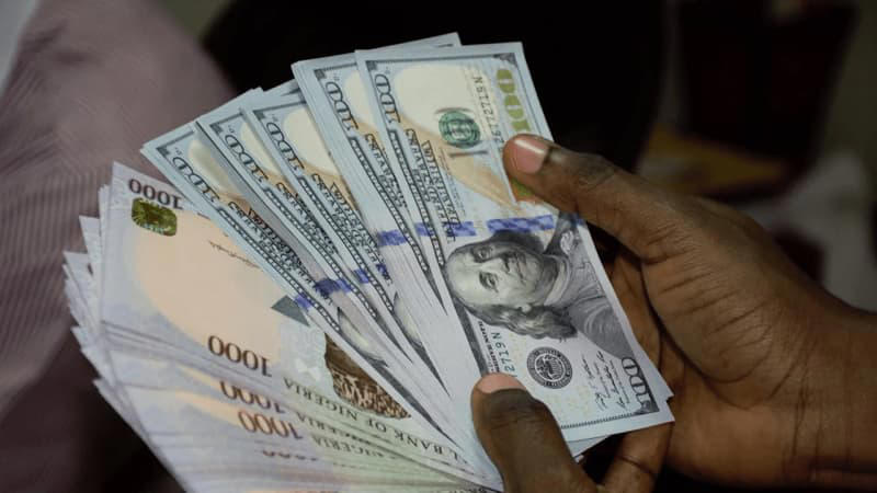 naira weakens against dollar at official forex market