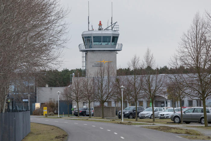 flugzeugabsturz bei berlin: pilot stirbt nach start in schönhagen