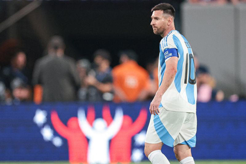 soccer-messi back at training ahead of argentina's copa america quarter-final