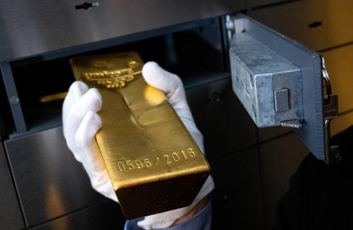 deutsche börse: goldbestand von anlegern sinkt deutlich