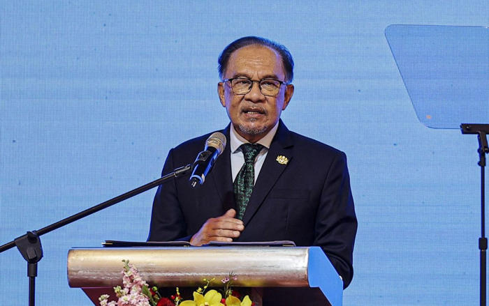 cost of living index to include more categories, says pm anwar