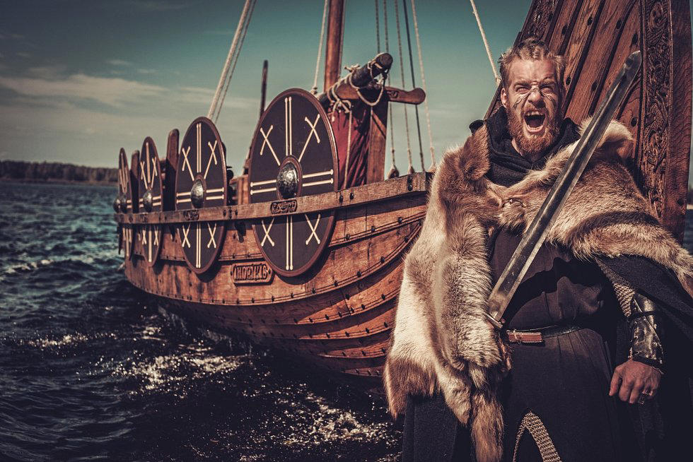 pod norským ledem ležel poklad. obří vikingská loď naznačuje pohřeb krále