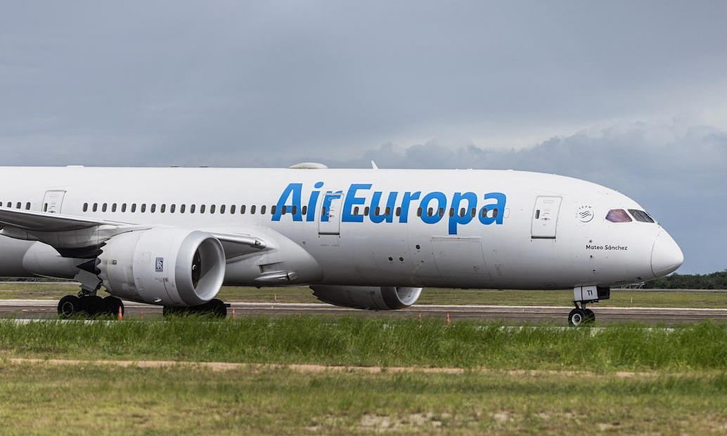 30 passengers injured as air europa flight diverted to brazil after turbulence