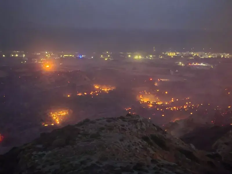πυρκαγιές: καίγονται τα νησιά μας, ολονύχτια μάχη σε κω και χίο, στα γήπεδα κάτοικοι και τουρίστες, σε εξέλιξη μέτωπο στο ηράκλειο κρήτης φωτο-βιντεο