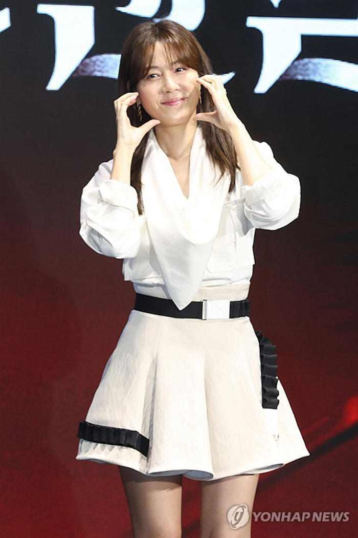 jung ji-hoon aims for 'red swan' to top disney+'s korean originals this year