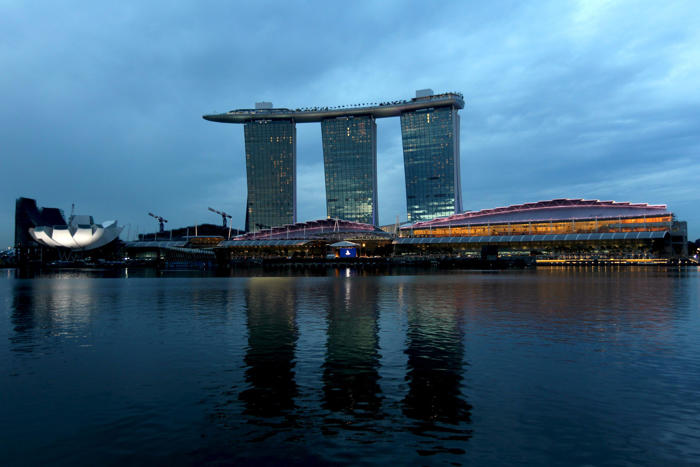 singapur propone facilitar el control y el procesamiento de casos de blanqueo de capital
