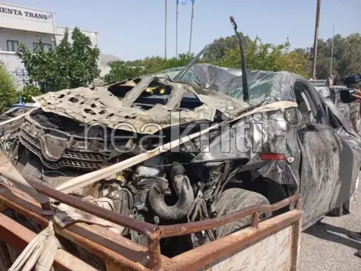 ηράκλειο: σοκαριστικές εικόνες από το αυτοκίνητο που έπεσε σε γκρεμό 100 μέτρων - από θαύμα σώθηκαν η μητέρα και τα δύο παιδιά της