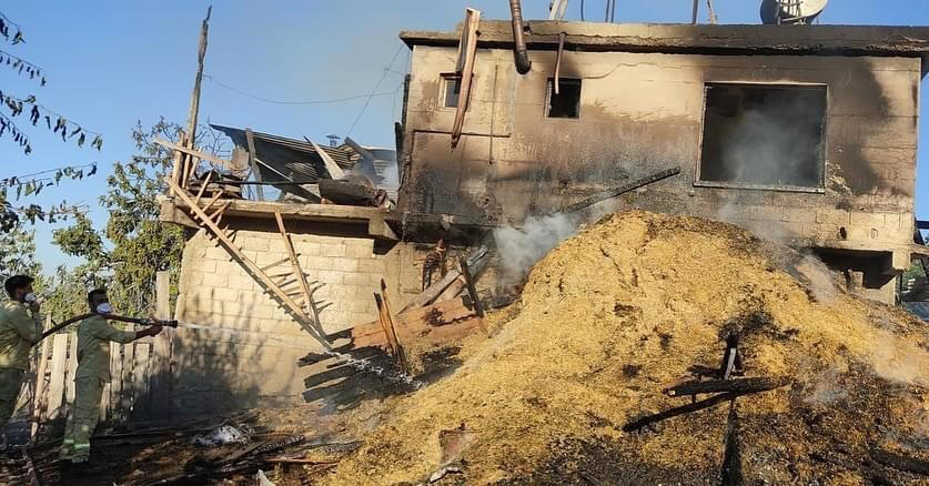kozan’da çıkan yangında ev, buğday deposu ve iş yeri kullanılamaz hale geldi
