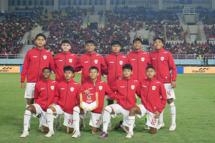 jelang duel timnas u-16 indonesia vs vietnam, nova arianto akui mental pemain sedang tidak baik-baik saja