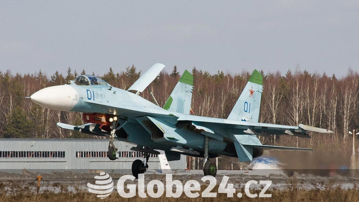 rusko údajně zničilo na ukrajinském letišti pět stíhaček su-27