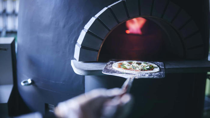 toyota is making pizzas in a hydrogen-powered stone oven