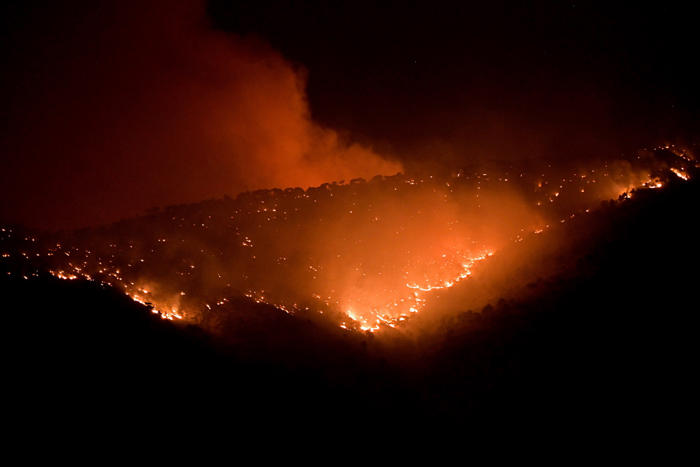 grecia: pompieri alle prese con incendi a kos e chios