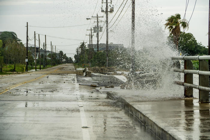 hurricane beryl spaghetti models show new threat to texas