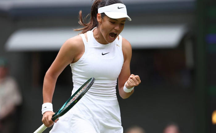 emma raducanu, la sensación de wimbledon: se entrenó con la camiseta de inglaterra y la fue a ver beckham