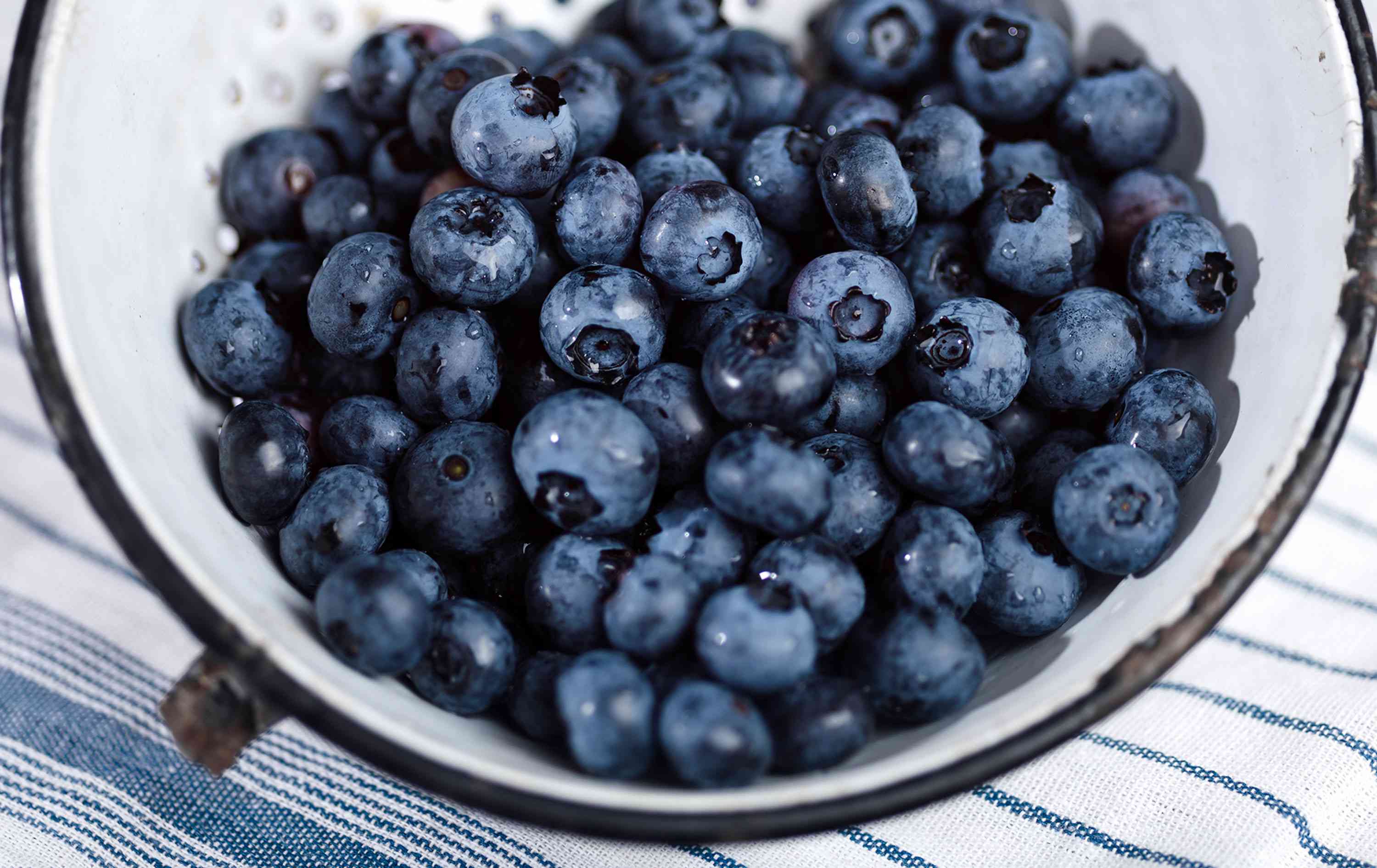 How to Wash Blueberries the Right Way