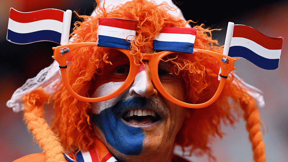 les roumains peuvent-ils créer l'exploit face aux néerlandais ? les fans se chauffent avant la rencontre (direct)