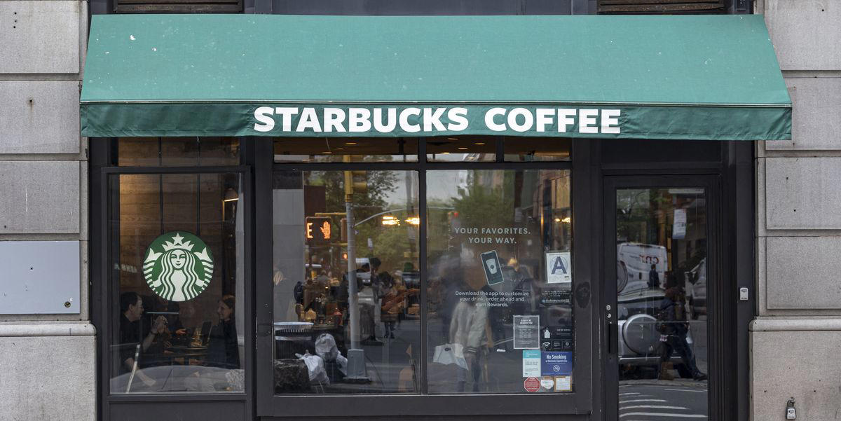 is starbucks open on the fourth of july?