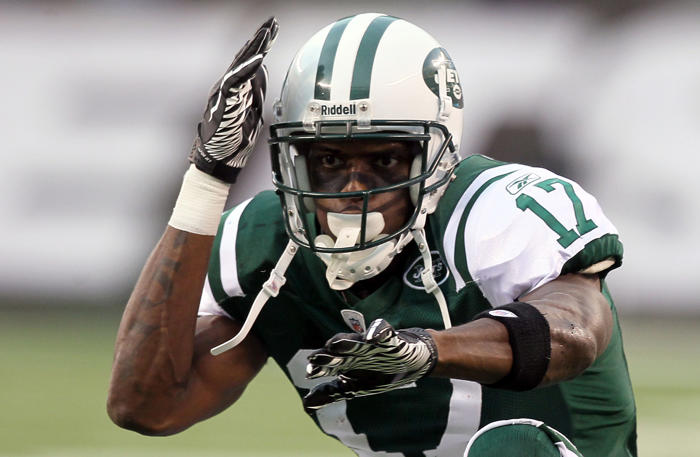 plaxico burress says that the jets' season opener opponent is a super bowl contender
