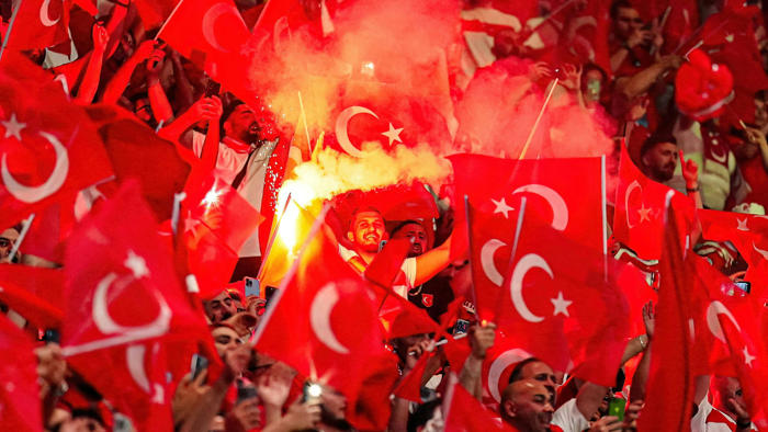 minister warnt vor platzsturm bei öfb gegen türkei