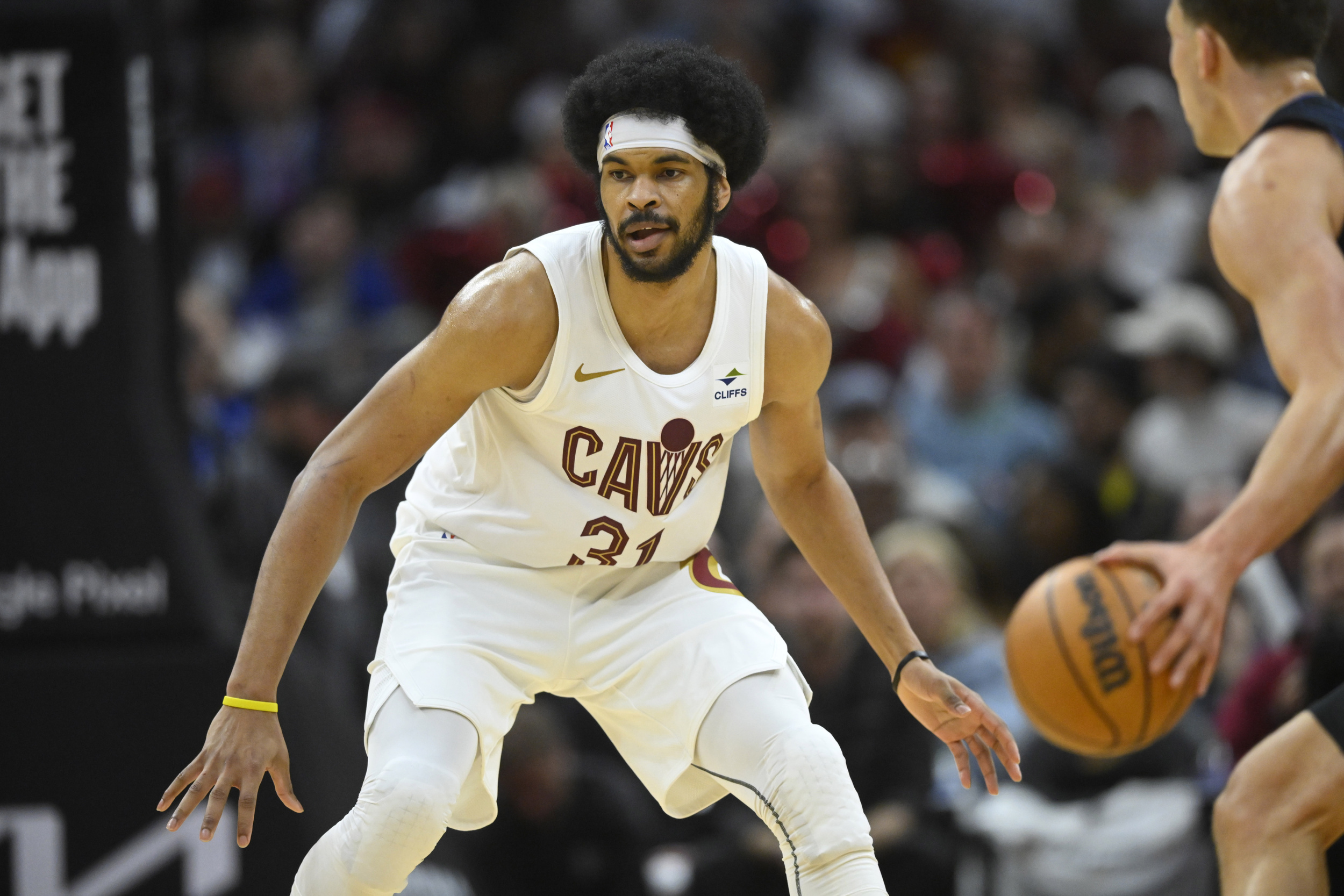 Multiple Teams Want Jarrett Allen; Donovan Mitchell, Kenny Atkinson ...