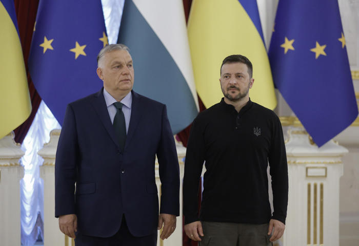 zelenski pide a orbán que utilice su “liderazgo” para impulsar el plan ucraniano de paz