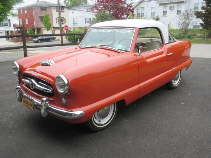 we salute america’s independents and hemmings’ big 70th with these cars of 1954