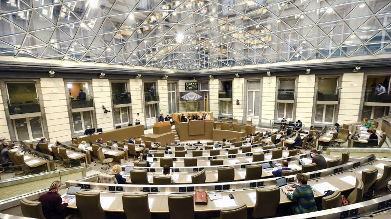 la séance d’installation du parlement flamand suspendue : l’open vld veut un recomptage