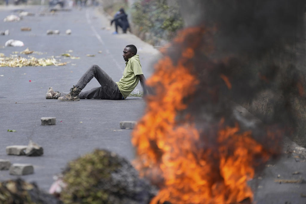 aumentan protestas en kenia y pedidos de que renuncie el presidente